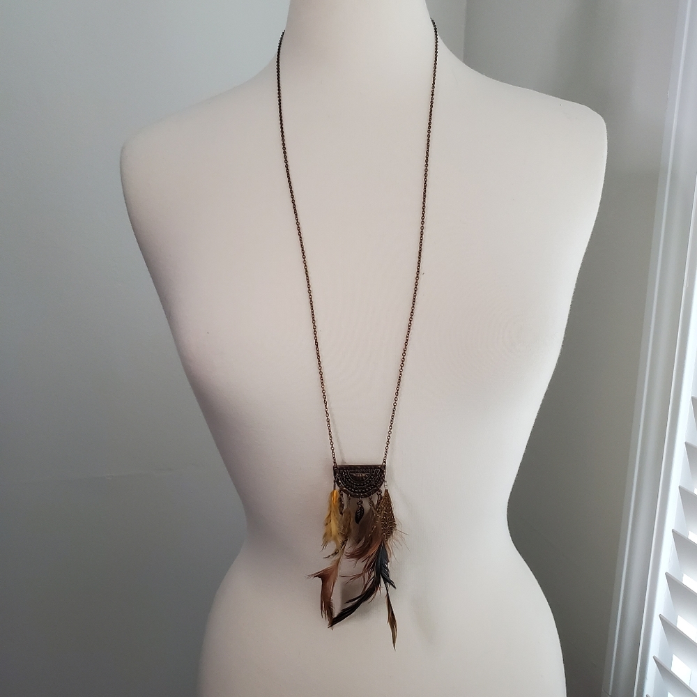 Feather Necklace - Picture 2 of 4